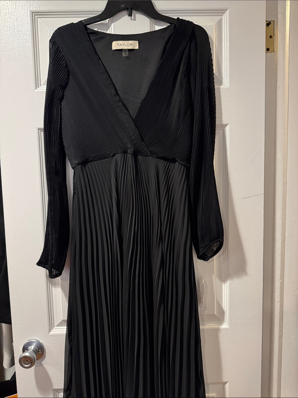 Taylor Black Pleated V-Neck Long Sleeve Dress